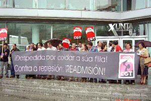 Vigo,uns 50 militantes da CGT, fixemos unha concentración en protesta polo despido dunha compañeira