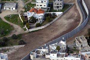 Israel tendrá que tomar en cuenta resolución contra el Muro de la Verguenza