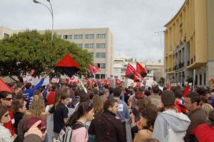 Fotogalería de la manifestación del 13 de abril de 2007 contra el cierre de Delphi