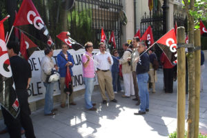 Concentración en Granada por el patrimonio sindical