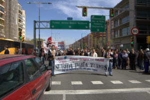 Más de 300 compañeros en la concentración de Atos Origin en Barcelona