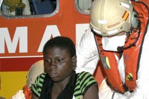 Salvamento cree «improbable» hallar con vida a los 14 inmigrantes desaparecidos en Motril