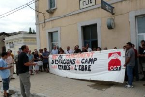 Fotos Encierro y Protestas en Flix (Tarragona) Adif-Renfe