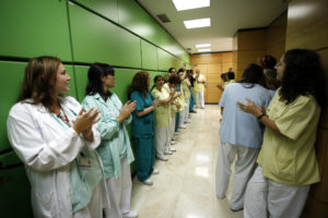 Concentración ante el inminente despido de trabajadores del Hospital la Paz, y por la Sanidad Pública