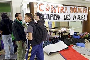 Un estudiante de la UAB empieza una huelga de hambre indefinida contra el plan Bolonia