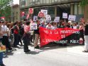 Setanta mestres del Vallès Occidental tallen la Granvia de Sabadell en contra de la LEC
