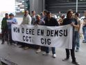 Concentración contra el ERE en la empresa Demsu, Vigo