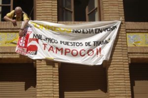 Huelga Correos : Encierro y Concentración en Castellón (27 abril)