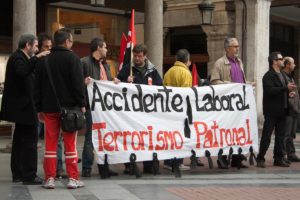 Concentración en protesta por la muerte de un obrero en Valladolid