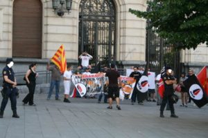 Zaragoza : La Delegación de Gobierno permite concentración nazi (26 junio)