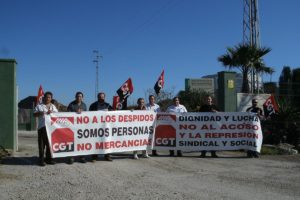 Los Barrios : Concentración en el vertedero mancomunicado (Urbaser) por la readmisión de lxs despedidxs
