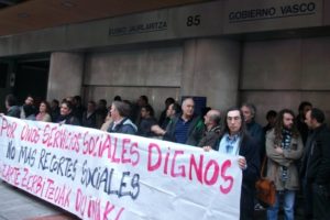 Bilbao : Colectivos sociales y Sindicatos contra los recortes sociales