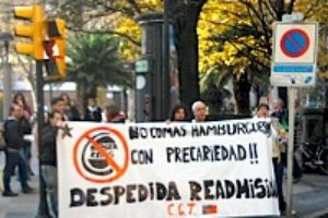 Solidaridad con Noelia, despedida del Burger King de Gijón