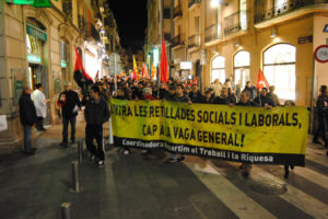 200 personas se manifiestan en Reus contra el recorte de las pensiones