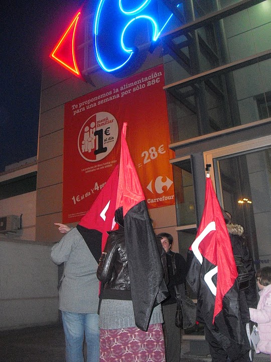 Actos de protesta en Carrefour Elche y Carrefour Alicante (11 feb) por represión sindical