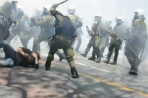 La policía reprime salvajemente la manifestación de la huelga general del 11 de mayo en Atenas