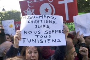 Manifestaciones en Túnez, pidiendo la dimisión del gobierno