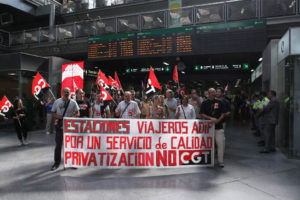 Manifestación de CGT en Cercanías de Madrid Atocha