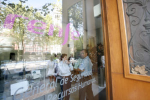 Delegados de CGT se encierran en dependencias de Renfe de Madrid