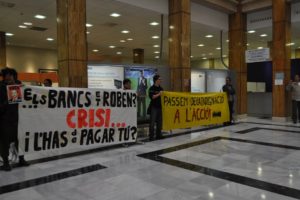 [Semana de lucha] Acción-performance contra la banca en Reus