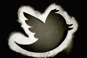 FBI en busca de aplicación para vigilar medios sociales. Twitter censurará tuits según el país