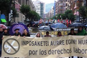 Bilbao: Miles de personas salen a la calle contra los recortes sociales