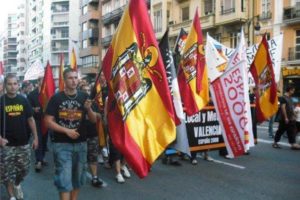 El PP se manifestará junto a España2000 contra el alcalde de un pueblo valenciano