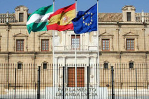 El parlamento de Andalucía sí ha descontado una paga extra a sus funcionarios