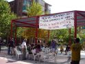 SOS Park Alkosa: Concentración y Cadena humana en el Ajuntament d’Alfafar por el mantenimiento de la contrata de la Cooperativa de Limpieza del barrio