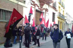 CGT se concentra en la sede del PSOE andaluz contra los presupuestos