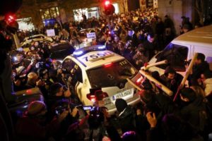 El Rodea el Congreso contra la «Ley Antiprotesta» termina con disturbios en el centro de Madrid