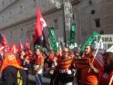 Los trabajadores del 061 protestan en Sevilla contra los recortes