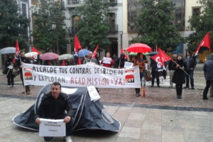 Protesta en Granada por el despido de un trabajador de una subcontrata municipal