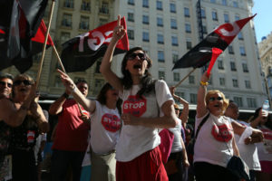 [Fotos]: Concentración en Madrid contra el ERE de Atento