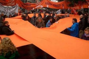 Trabajadores y trabajadoras de RTVE llevan la defensa del servicio público a la gala de los Goya