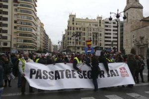[Fotos] Manifestación en València #PassatgeSegurJa!
