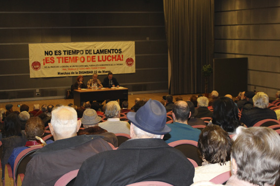 [Crónica y fotos] Charla informativa de las Marchas de la Dignidad sobre Pensiones en León