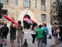 [Fotos] Las educadoras se concentran ante el Palau de la Generalitat para reivindicar condiciones dignas