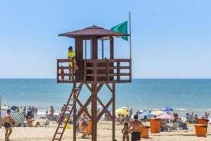 CGT Cádiz apoya la remunicipalización del servicio de playas de Cádiz