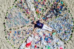 Golpeemos a la contaminación plástica. Comunicado de CGT ante el Día Mundial del Mediambiente 2018