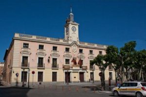 En el Ayuntamiento de Alcalá se expedienta a dos trabajadoras y persigue a un delegado de prevención por exigir el cumplimiento de la prevención de riegos laborales