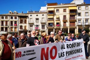 [Fotos] Concentración en Úbeda: «Gobierne quien gobierne, las pensiones se defienden»