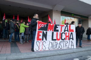 Concentración en defensa de la industria en Valladolid y la dignidad en los puestos de trabajo