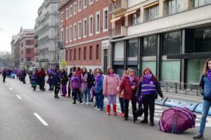 Hacia el 8 de Marzo: Cadena humana feminista en Madrid