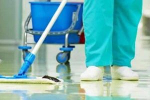 Juicio por sanción a una limpiadora del Hospital de Úbeda por su conducta ejemplar contra la pandemia