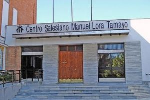 Un colegio público sevillano luce el nombre del presidente de la Comisión Depuradora del Magisterio, Manuel Lora Tamayo*