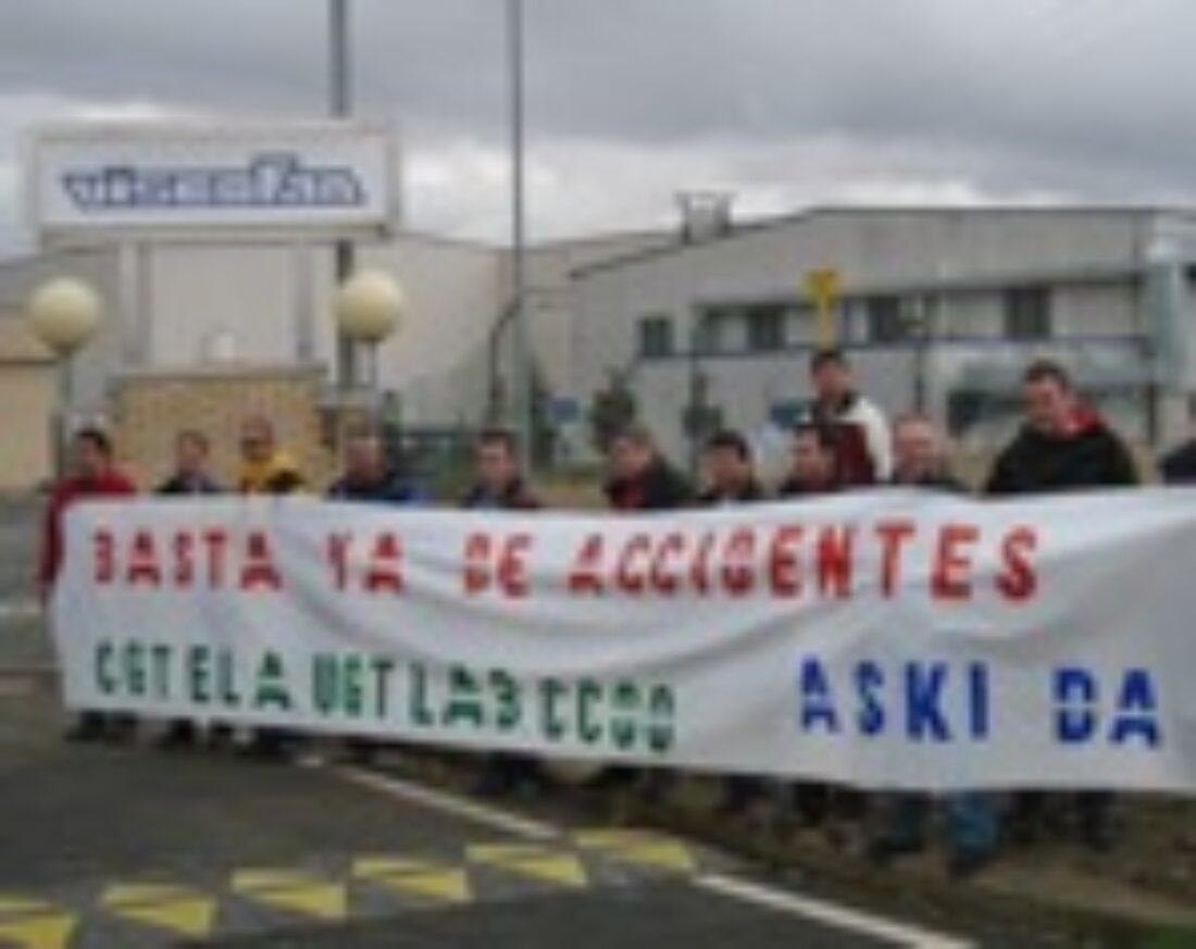 6 febrero, Cáseda (Navarra) : Concentración por readmisión despedidos y negociación convenio