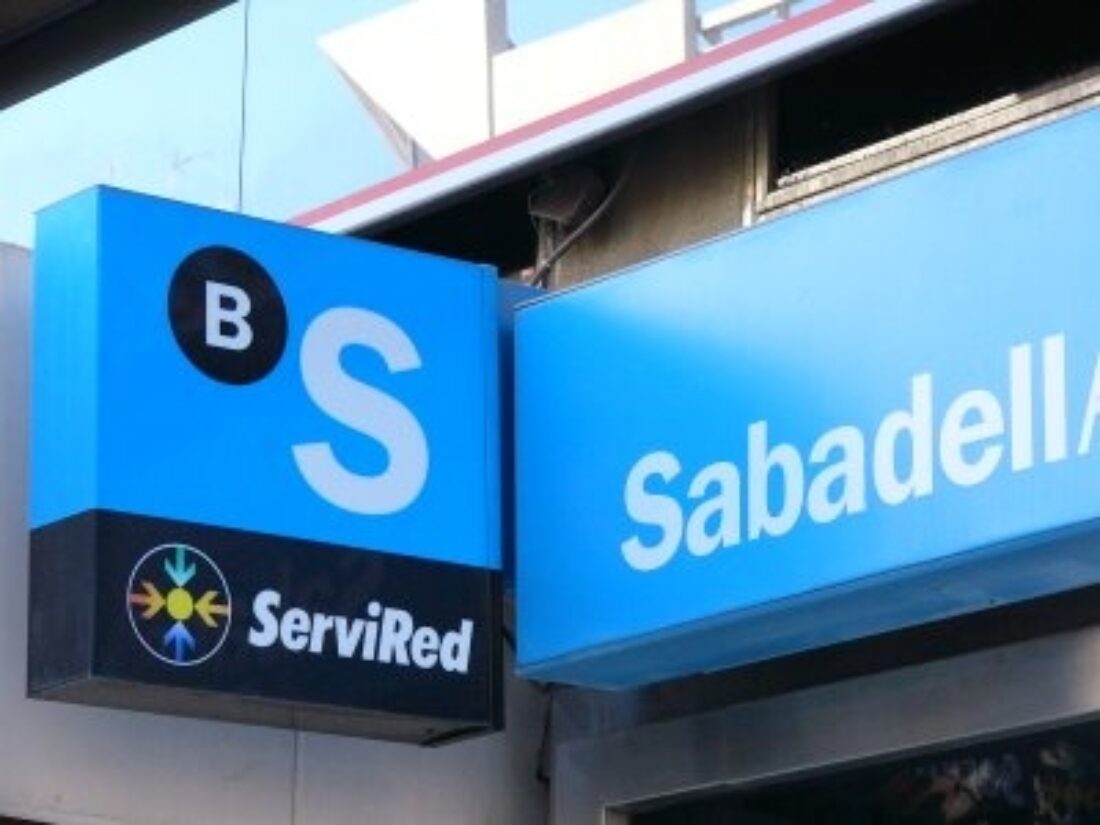 CGT exige al B. Sabadell garantizar el empleo en la CAM