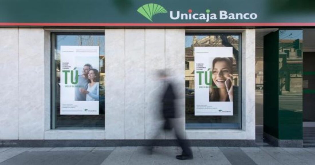 Bobadilla Estación se rebela contra Unicaja Banco