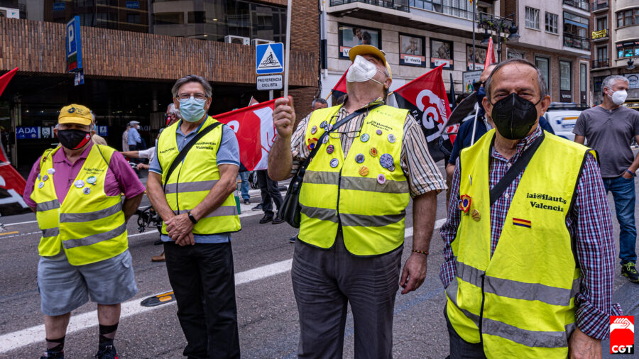 27-M: Manifestaciones por la derogación de las Reformas Laborales - Imagen-16